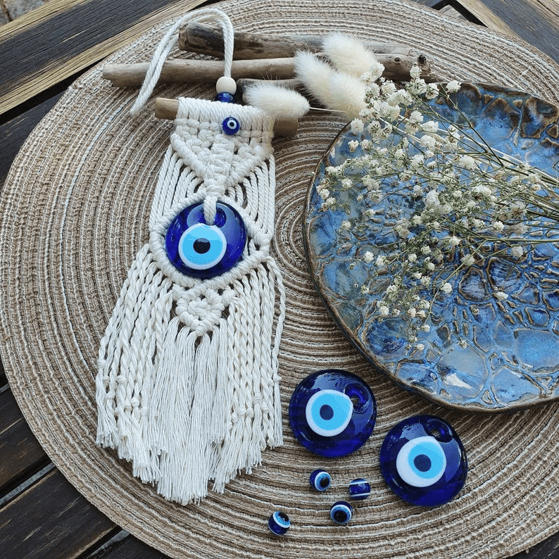 Adorno decorativo para colgar en la pared con forma de ojo malvado de Olivenorma