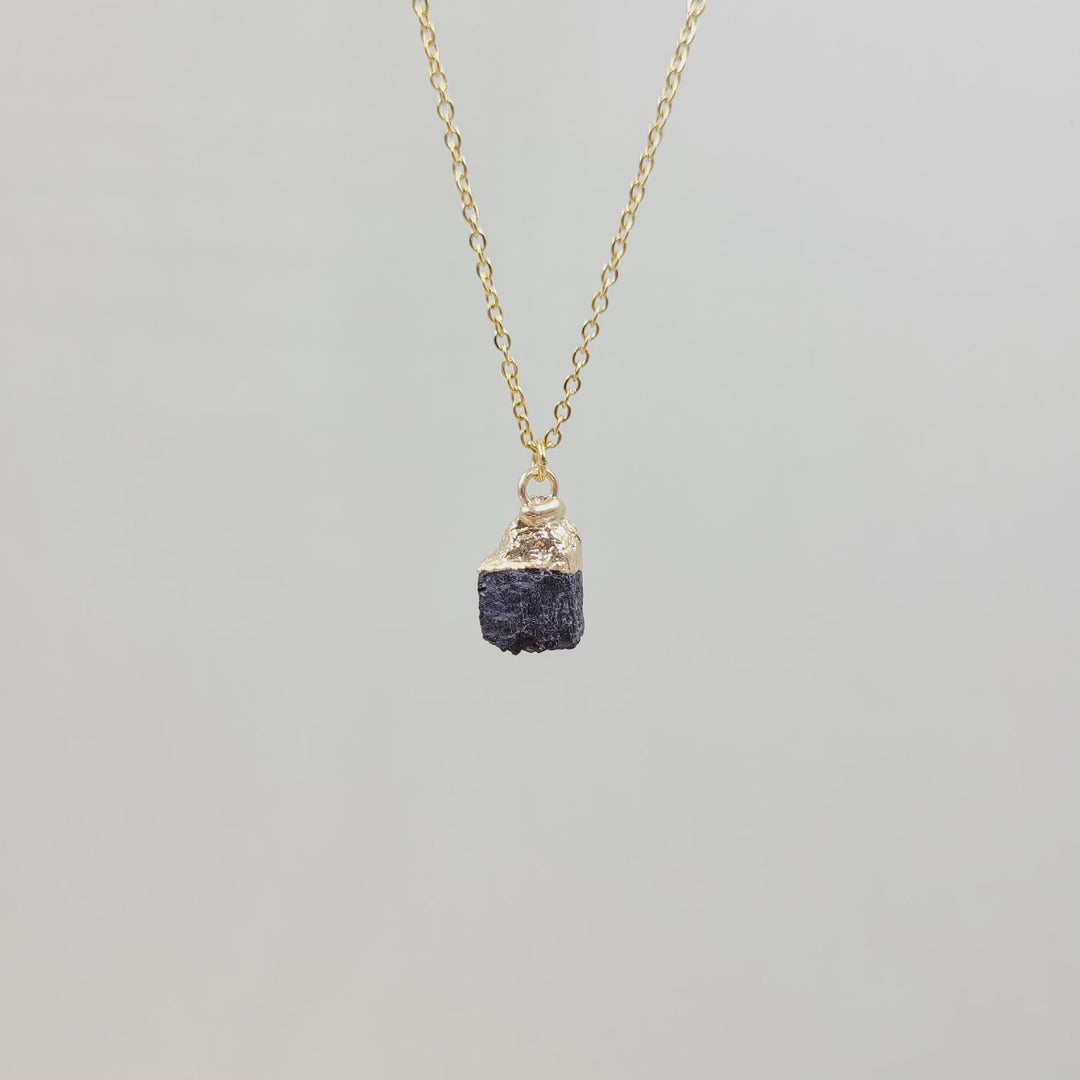 Collar de gemas de piedra cruda de cristal irregular de Olivenorma