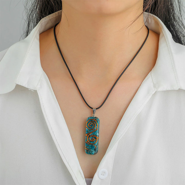 Collar curativo de cianita de Olivenorma