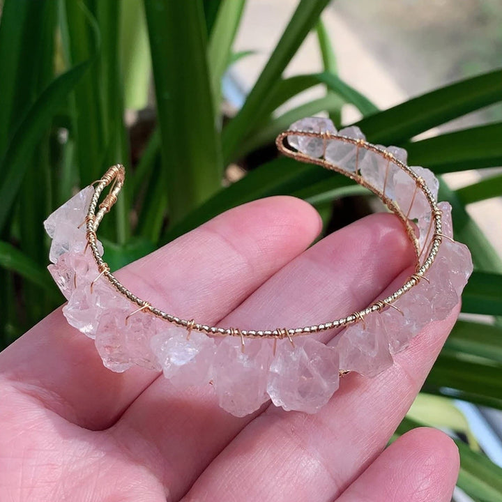 Pulsera de alambre enrollado con cuentas de grava de cristal natural de Olivenorma