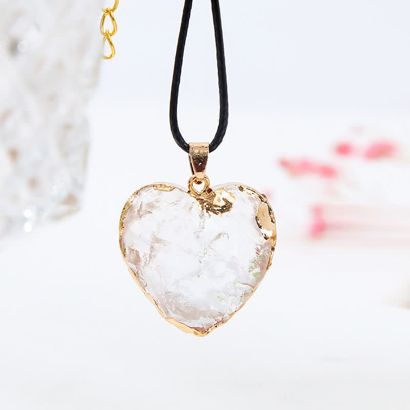 Collar de fluorita de cristal con forma de corazón creativo