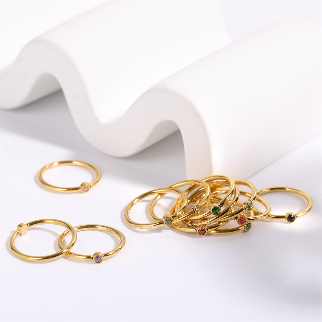 Anillo fino con piedra natal de Olivenorma para el día del nacimiento de 12 meses