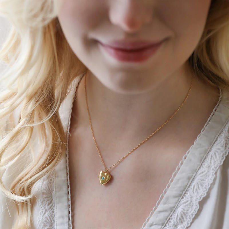 Collar con forma de corazón y piedra natal "Shine in My Heart" de Olivenorma 
