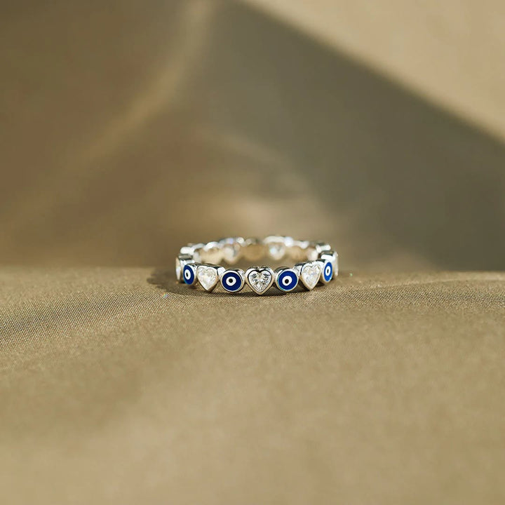Anillo de plata de ley S925 con forma de corazón y circonita blanca de Olivenorma