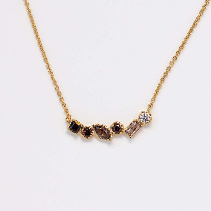 Collar de oro bañado en cobre con colgante de cuentas de piedra natal múltiple de Olivenorma