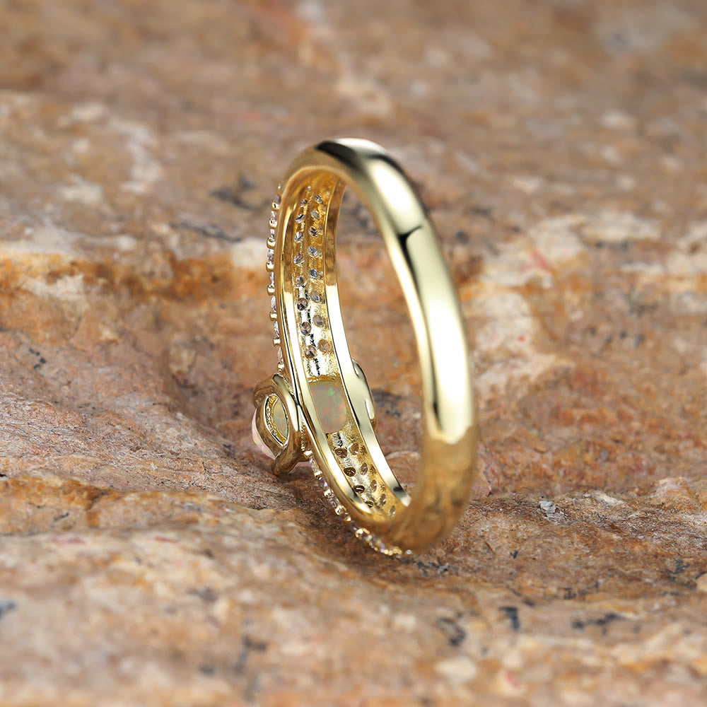 Anillo con borde de circonita y ópalo redondo "Shiny Elegance" de Olivenorma