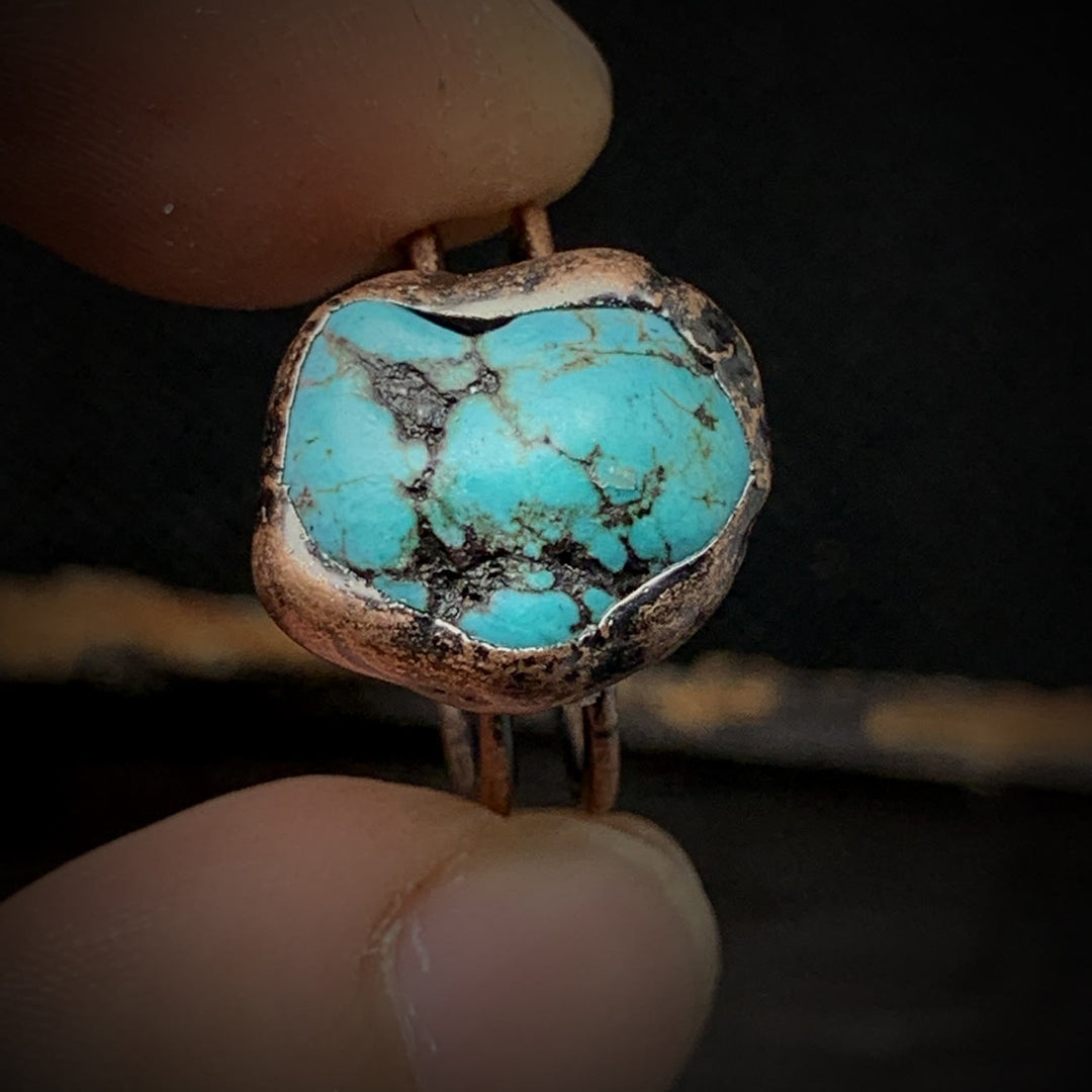 Anillo ajustable con doce piedras de nacimiento de piedra irregular natural en bruto de Olivenorma 