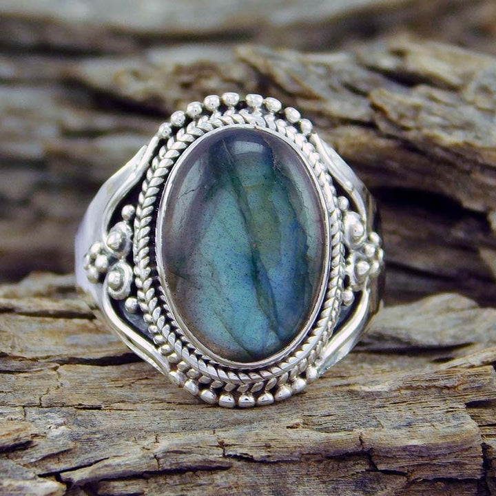 Anillo curativo estilo retro con piedra lunar de Olivenorma
