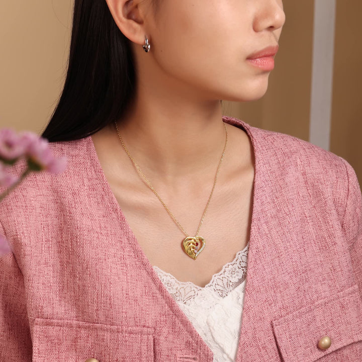 Collar con corazón grabado y piedras de nacimiento personalizadas de Olivenorma
