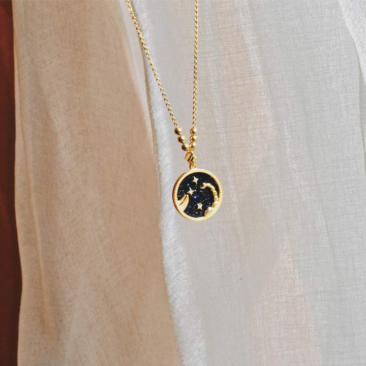Collar con signo del zodiaco que escucha en piedra arenisca azul 