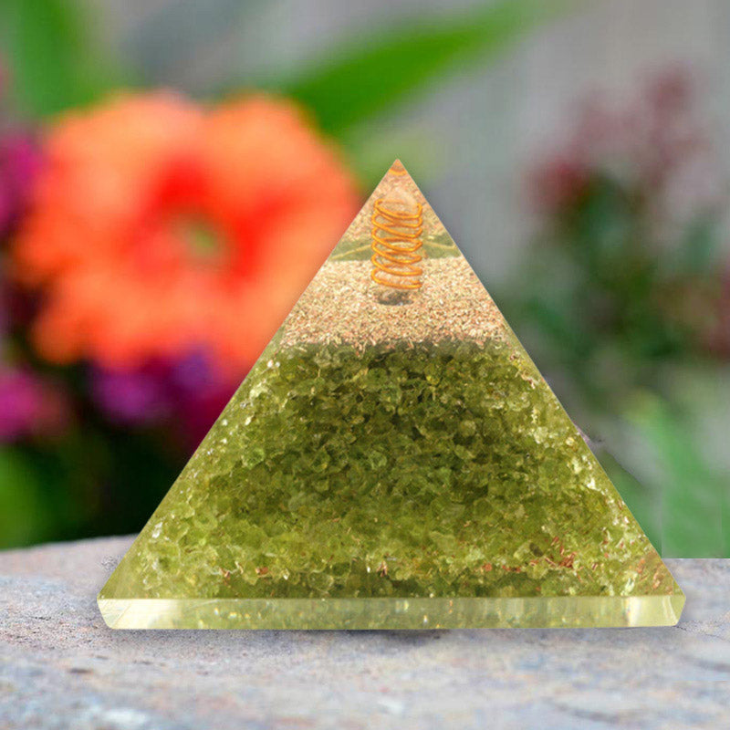 Pirámide de orgón del cubo de Metatrón de peridoto de Olivenorma