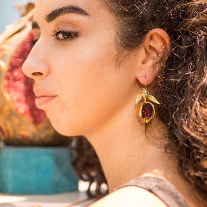 Pendientes de moda con semillas de granada de la suerte de Olivenorma