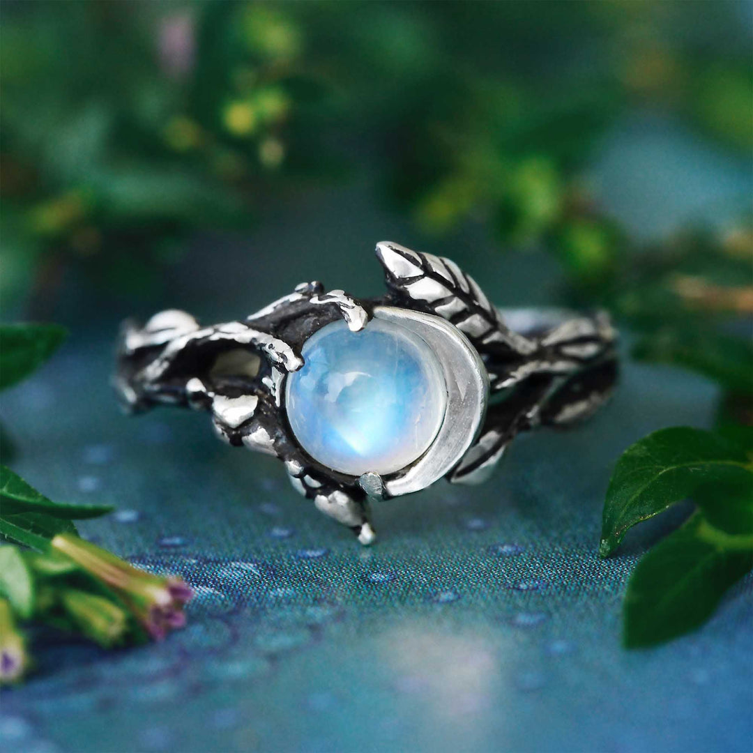 Anillo de luz lunar de piedra lunar Olivenorma