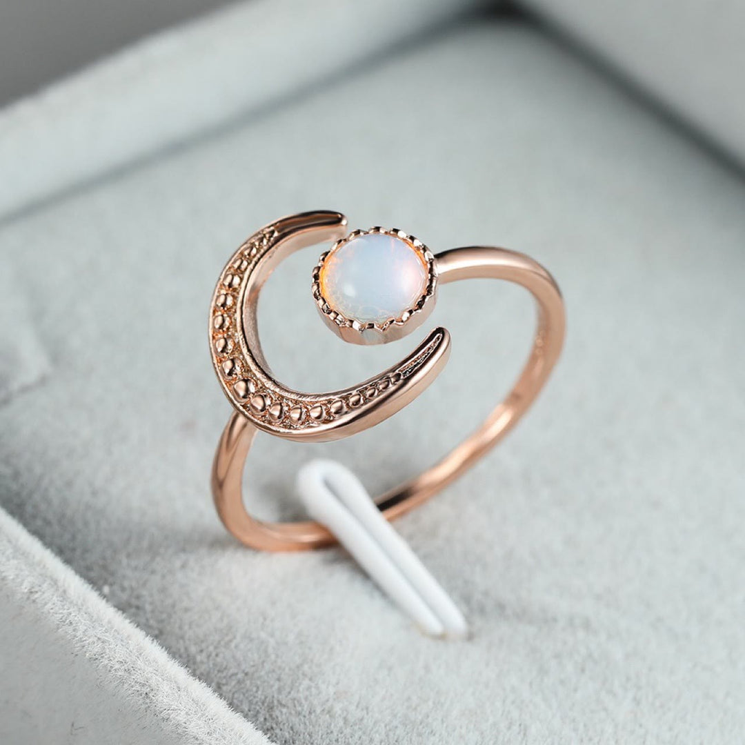 Anillo abierto con piedra lunar y accesorio Moon Sun de Olivenorma