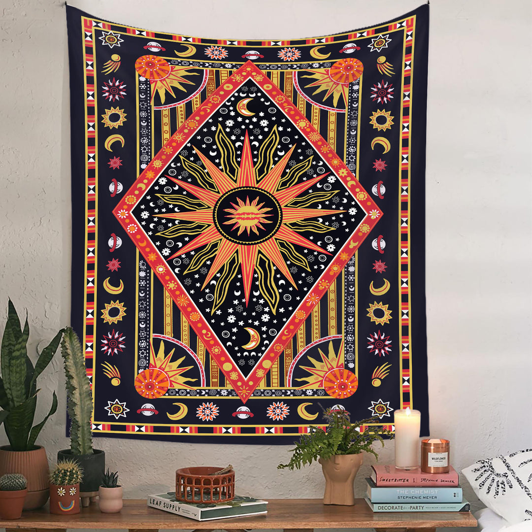 Tapiz bohemio con rayos de sol y luna de Olivenorma 