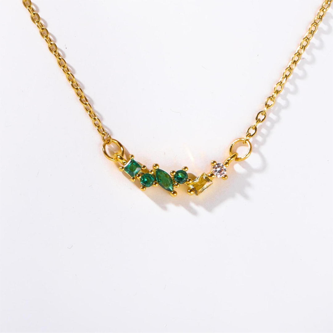 Collar de oro bañado en cobre con colgante de cuentas de piedra natal múltiple de Olivenorma