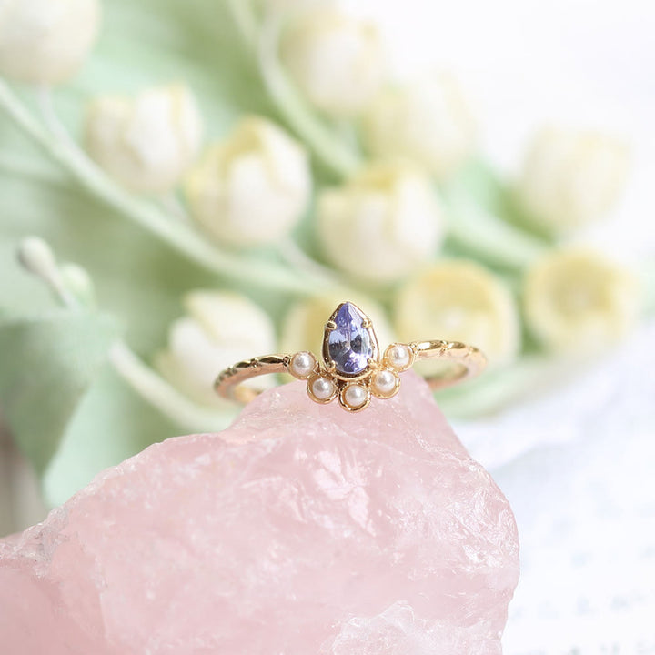 Anillo de doble capa con perla de zafiro y lágrima de Olivenorma S925