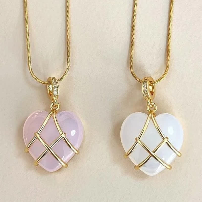 Collar de piedras preciosas de cristal natural en forma de corazón de Olivenorma
