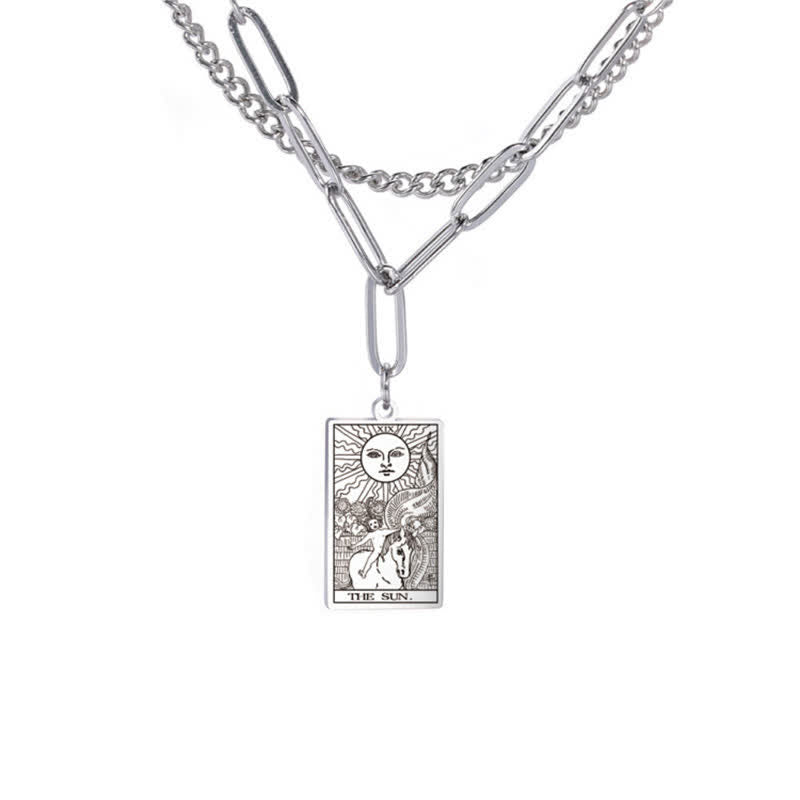 Collar de doble cadena con la carta del tarot de Olivenorma