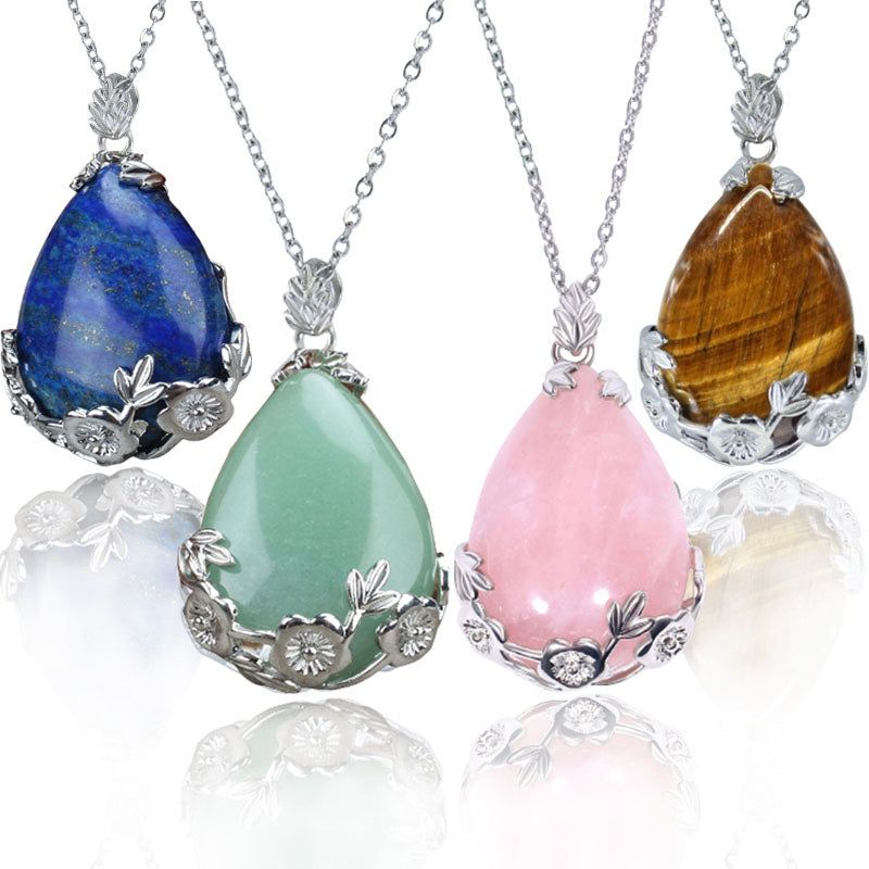 Collar de ciruela con gota de agua y piedra natural