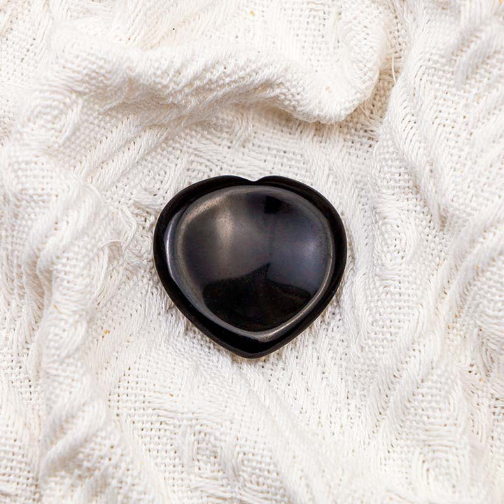 Piedra de preocupación con forma de corazón de obsidiana negra de Olivenorma