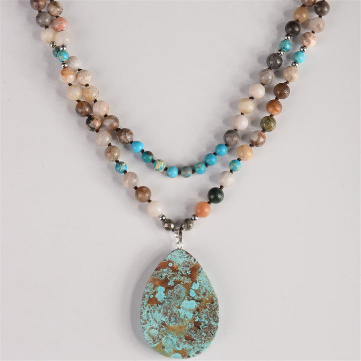 Collar de cuentas de turquesa africana natural hecho a mano de Olivenorma