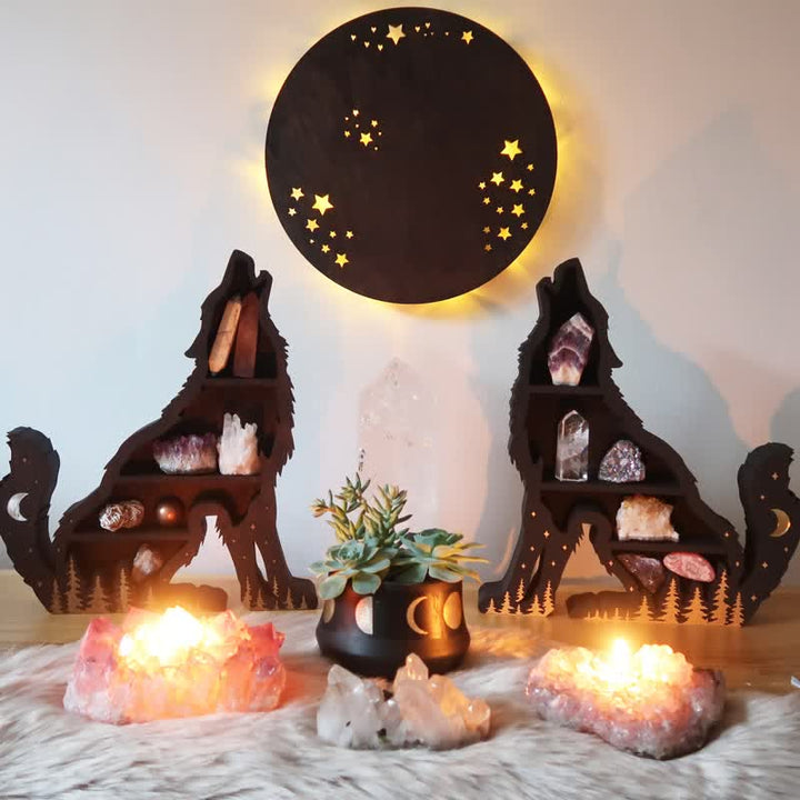 Estantería de cristal con forma de lobo hecha a mano de Olivenorma