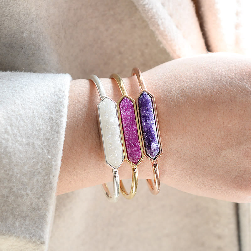 Pulsera de cobre y metal con cristales naturales de Olivenorma