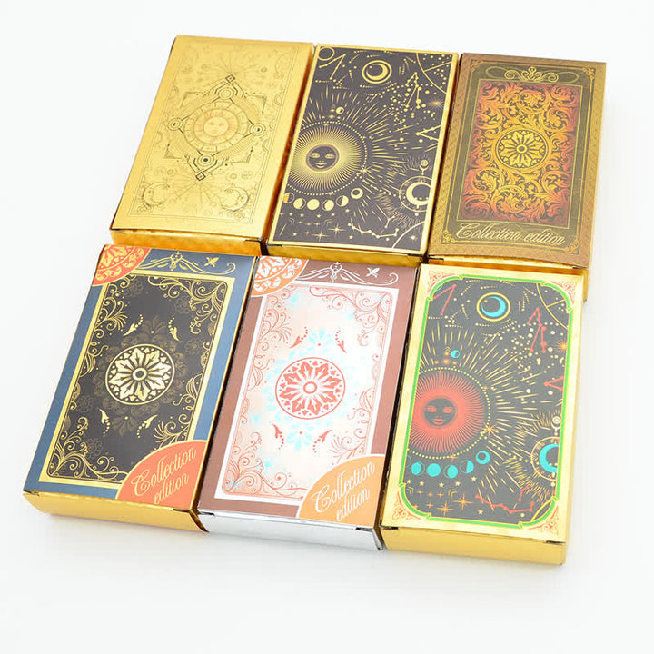 Carta del tarot delicada con lámina dorada de Olivenorma