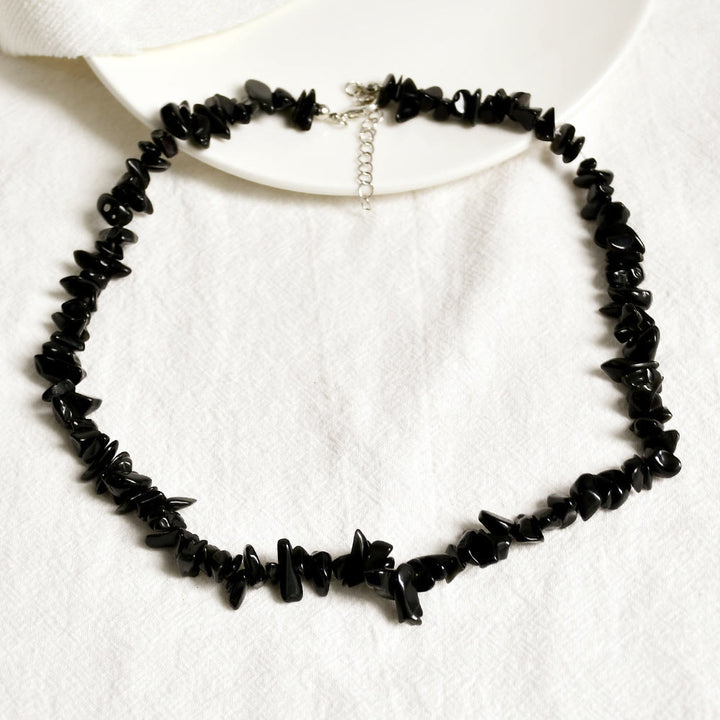 Collar de piedra de cristal pulida de forma irregular de Olivenorma