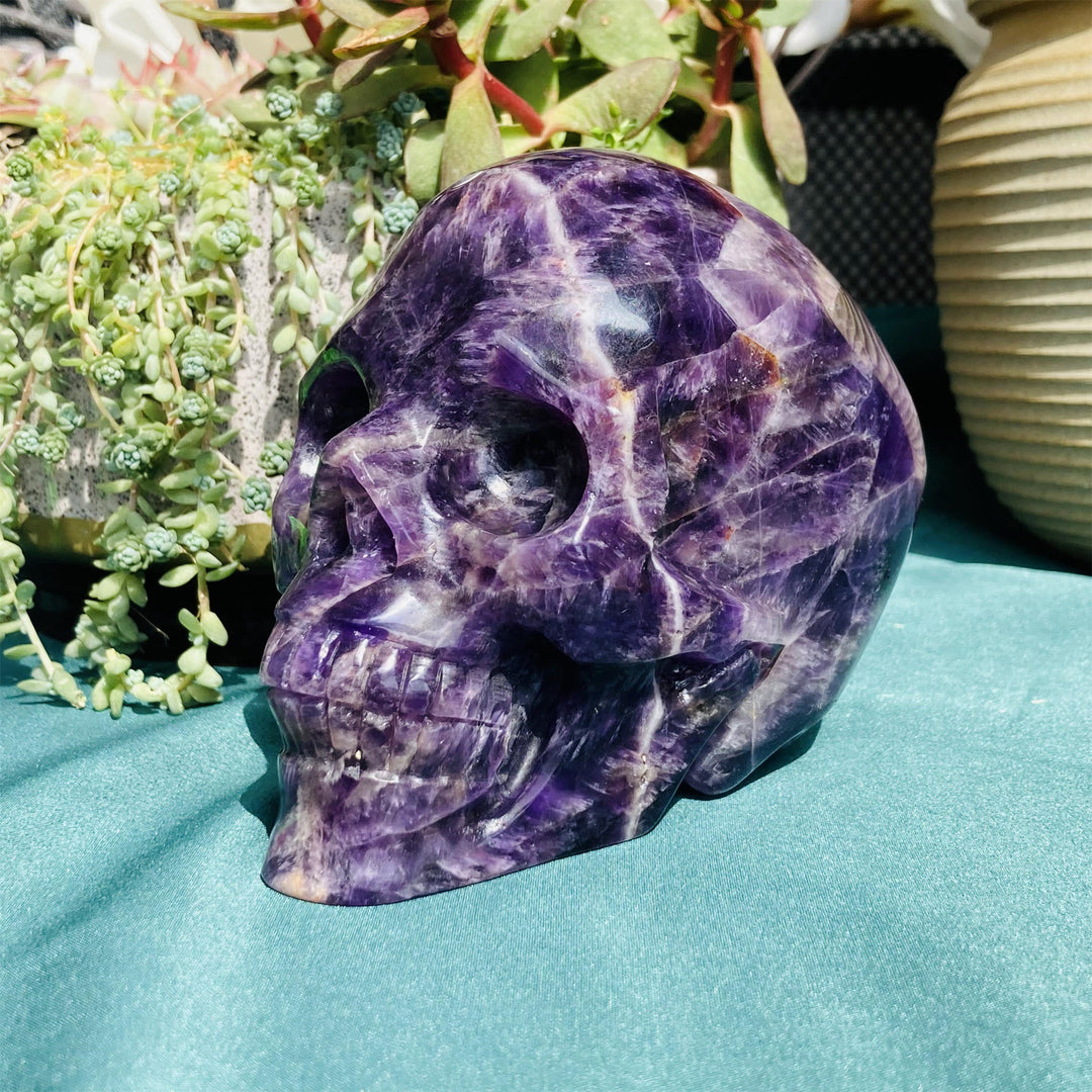 Cráneo de cristal con piedra preciosa de amatista natural de 10 cm de Olivenorma