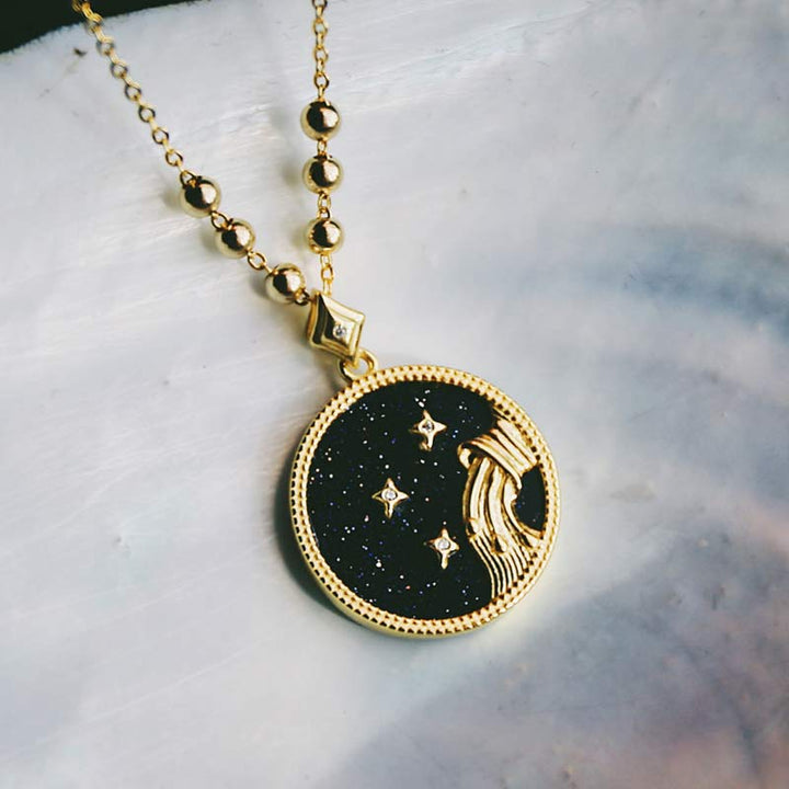 Collar con signo del zodiaco que escucha en piedra arenisca azul 