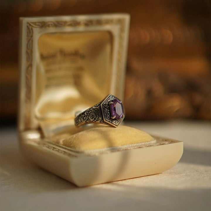 Anillo de amatista con diseño paisley de Olivenorma