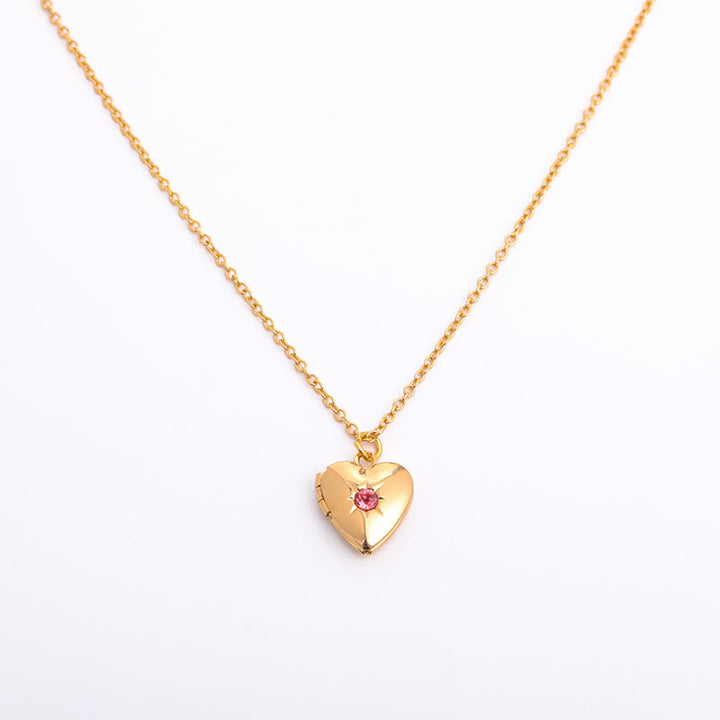 Collar con forma de corazón y piedra natal "Shine in My Heart" de Olivenorma 