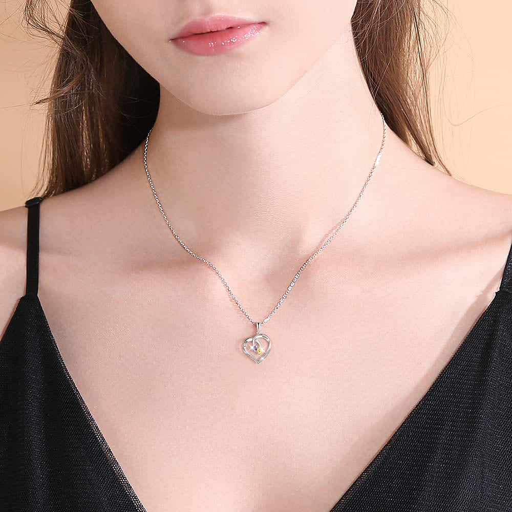 Collar con nombre grabado y dos piedras de nacimiento con promesa de corazón personalizado de Olivenorma