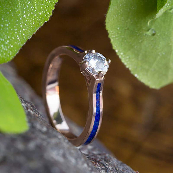 Juego de anillos de novia con nudo celta y lapislázuli de Olivenorma