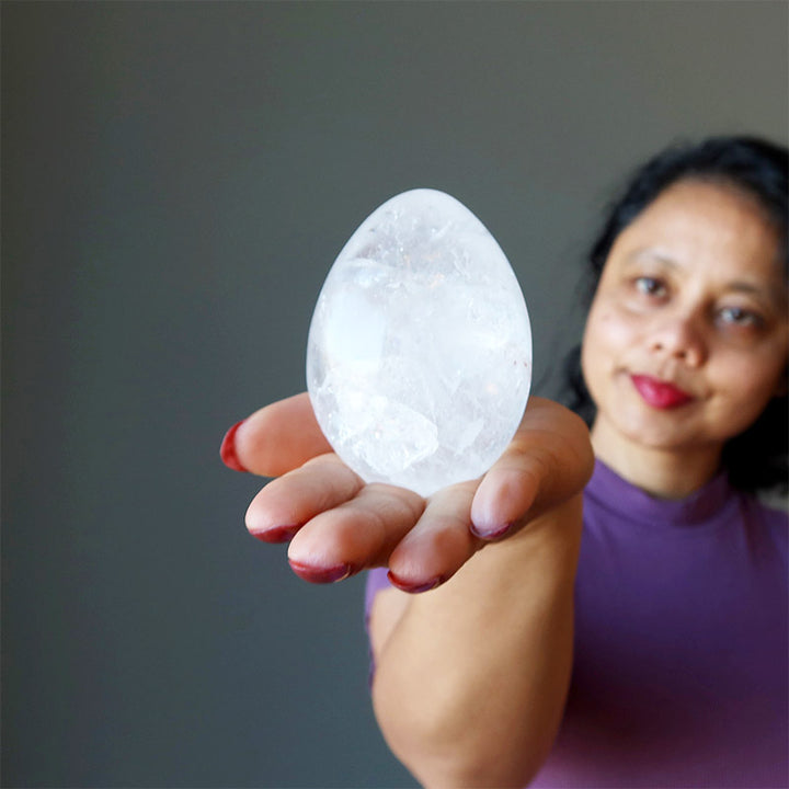 Huevo de cristal de cuarzo transparente Milagro de la vida para Pascua