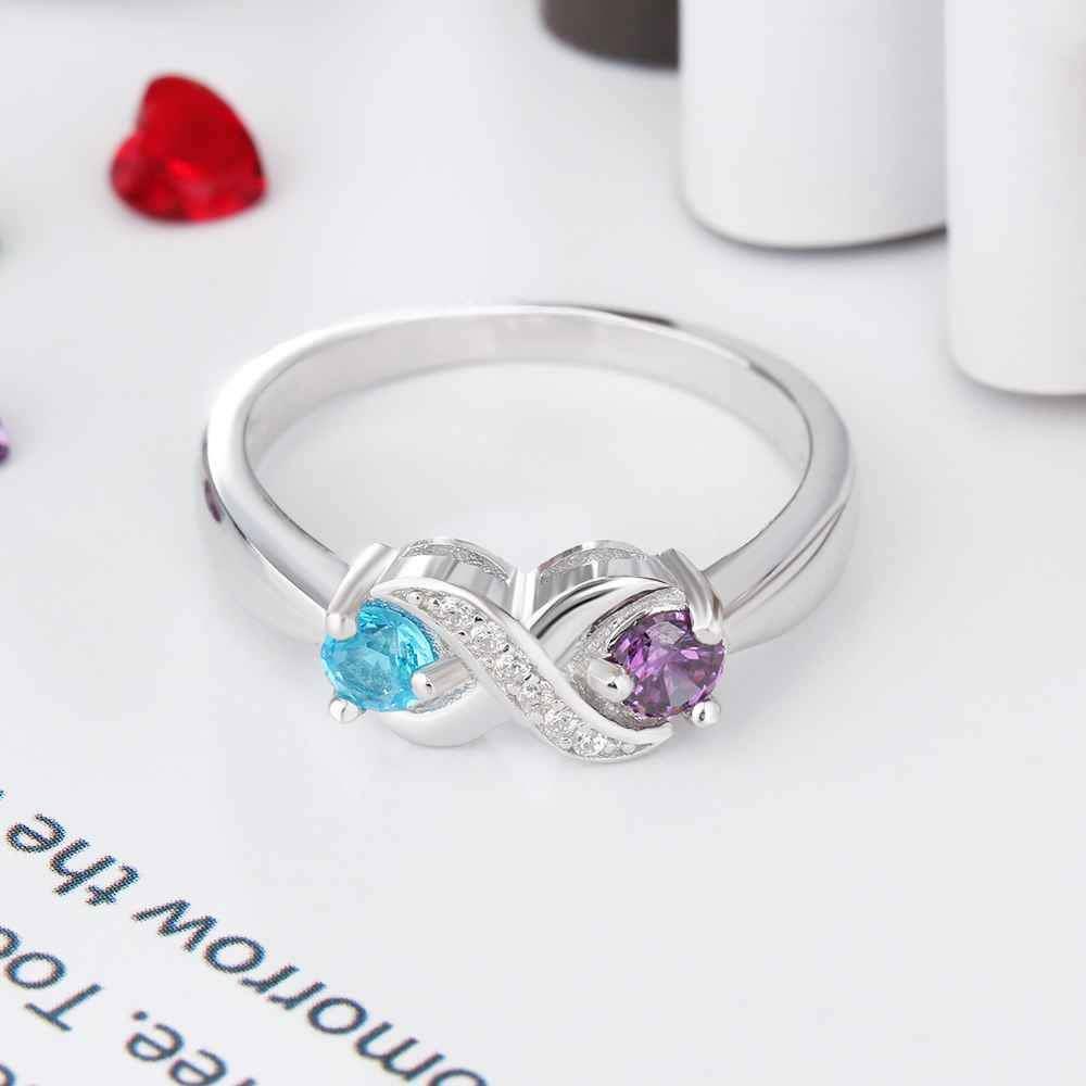 Anillo personalizado con 2 piedras de nacimiento "Infinity" de Olivenorma 