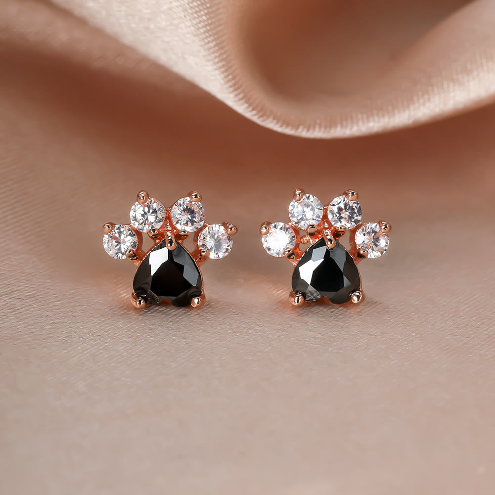 Pendientes de pata de gatito con circonita blanca y ópalo kawaii de Olivenorma