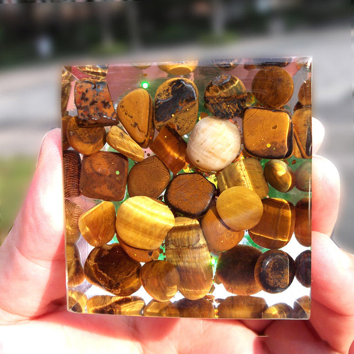 Pirámide orgónica curativa del árbol de la vida con ojo de tigre y peridoto de Olivenorma