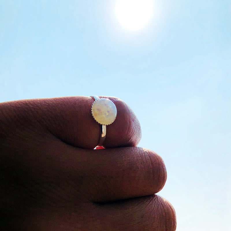 Anillo ajustable de medio círculo sencillo con piedra lunar y ópalo de Olivenorma