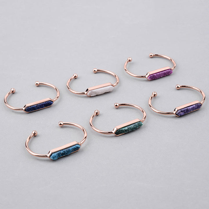 Pulsera de cobre y metal con cristales naturales de Olivenorma