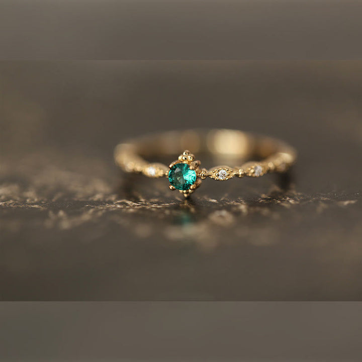 Anillo de circonita blanca esmeralda de Olivenorma