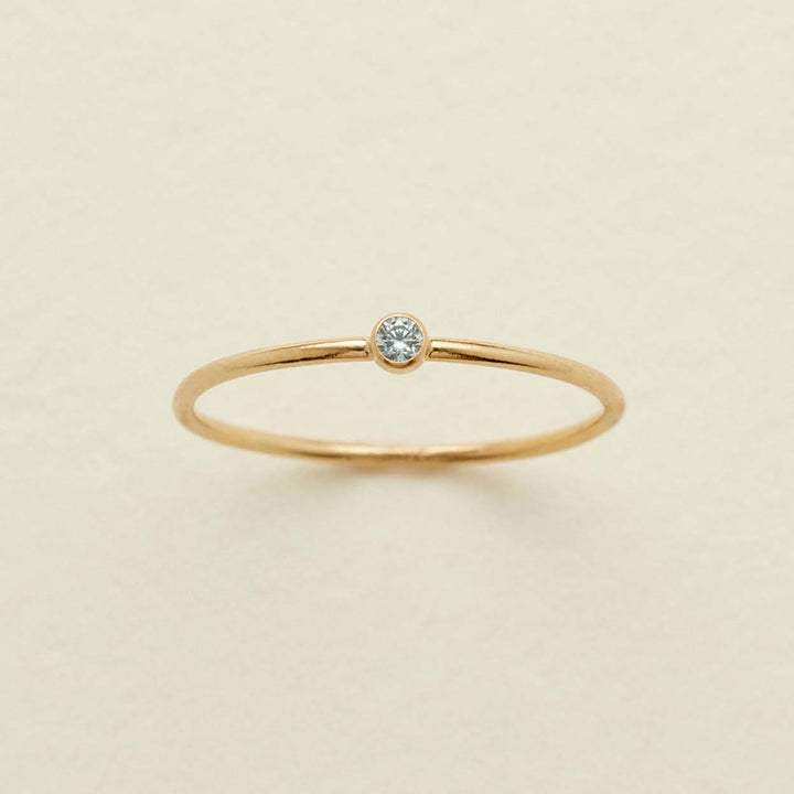 Anillo fino con piedra natal de Olivenorma para el día del nacimiento de 12 meses