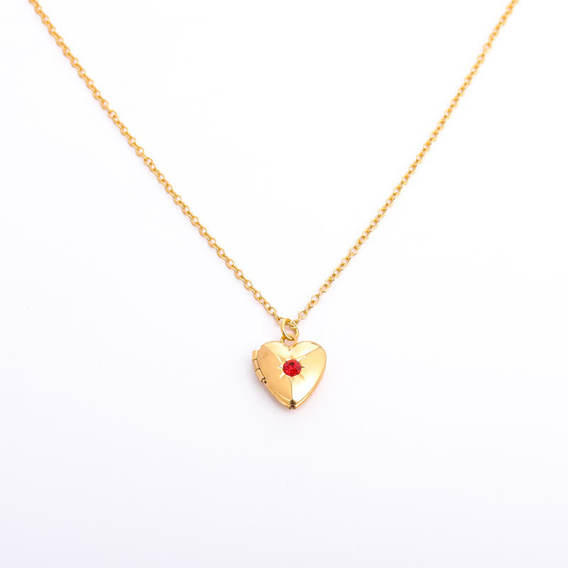 Collar con forma de corazón y piedra natal "Shine in My Heart" de Olivenorma 