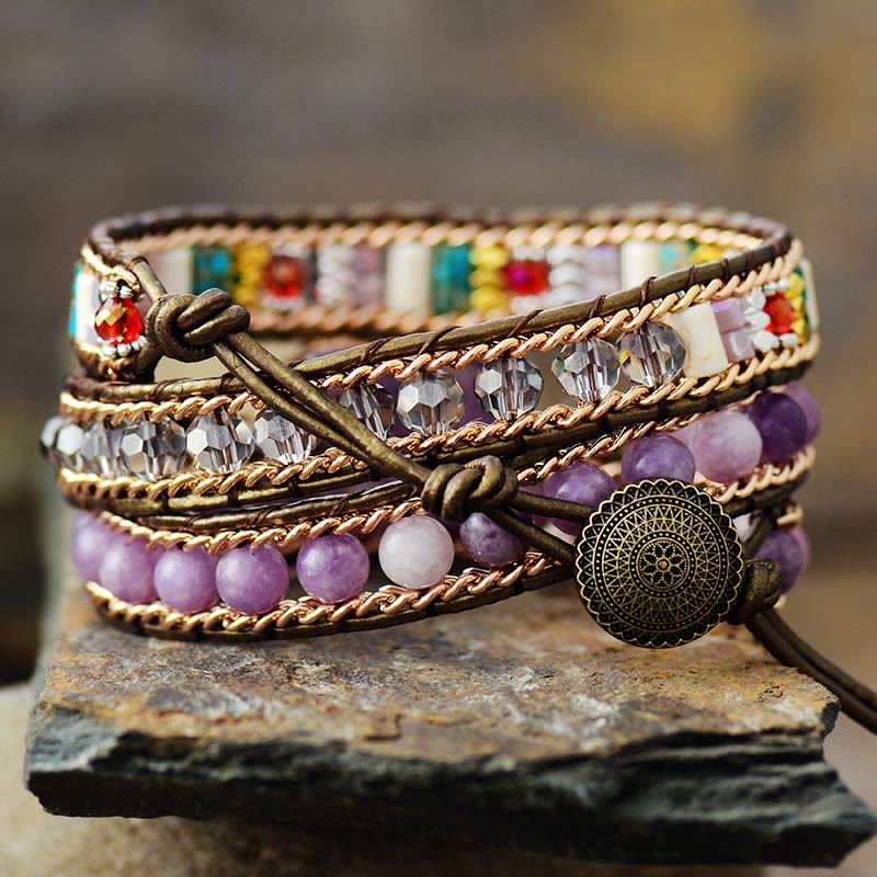 Pulsera envolvente con dijes de corazón de amatista de Olivenorma 