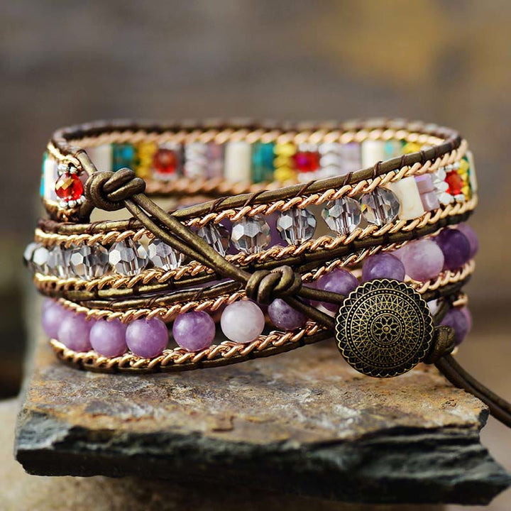Pulsera envolvente con dijes de corazón de amatista de Olivenorma 