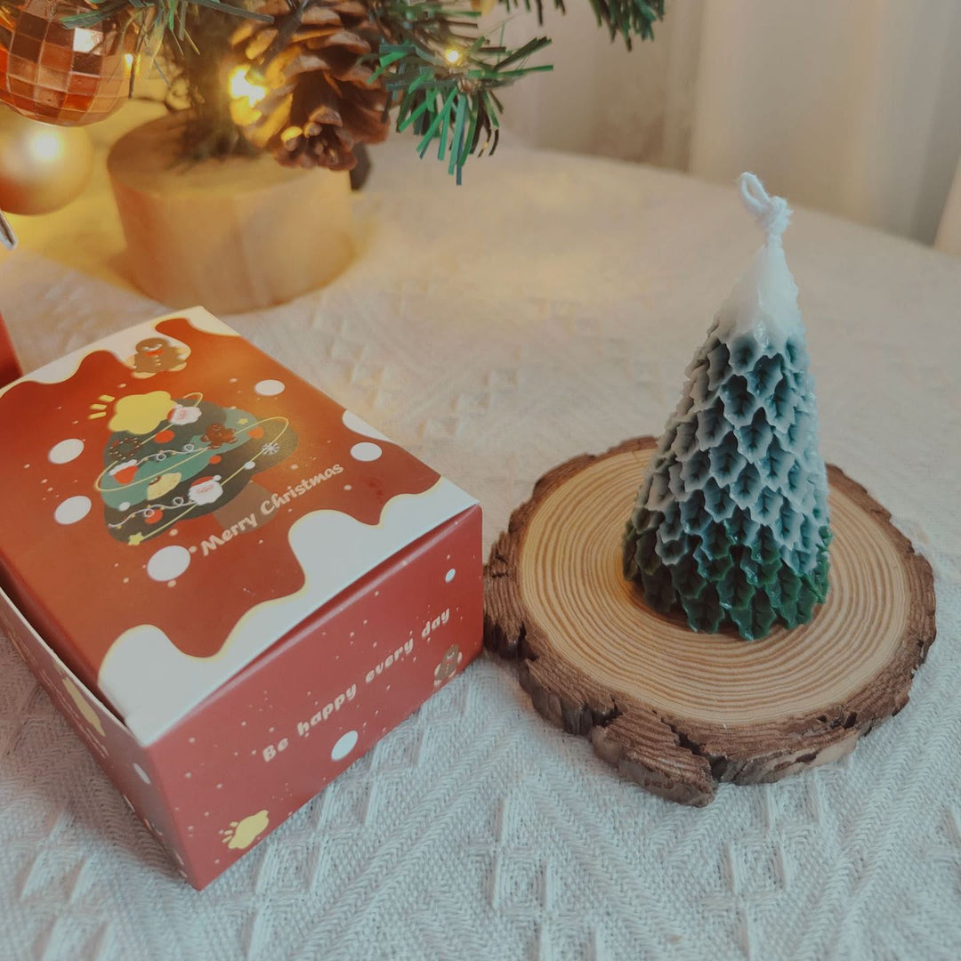 Vela de árbol de Navidad tallada de Olivenorma 