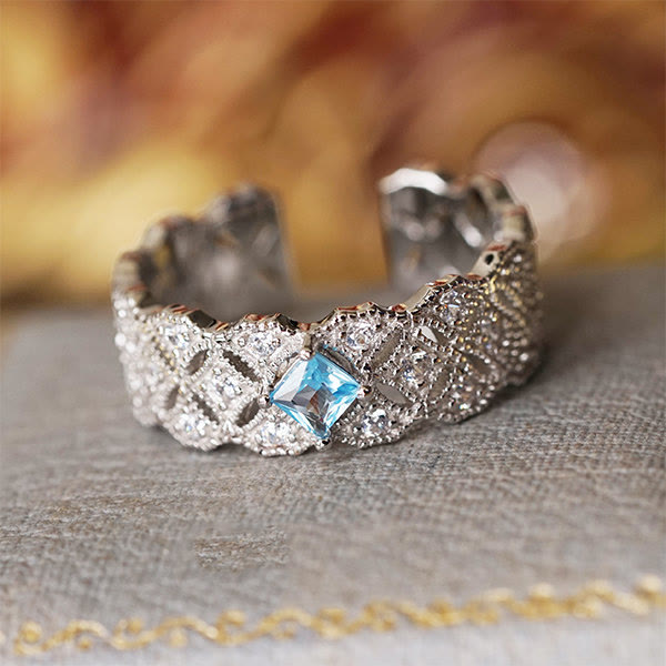 Anillo de topacio azul retro "Sea Blue" de Olivenorma