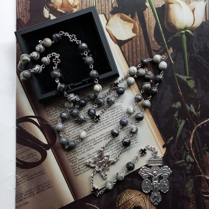 Collar rosario con cruz de la Santa Madre en ágata negra de Olivenorma 